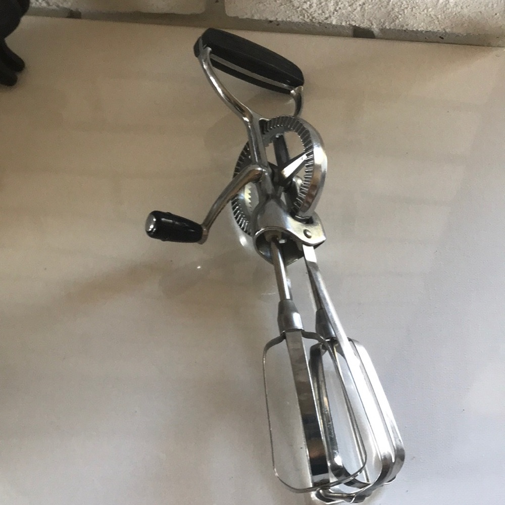 Vintage Echo Hand Beater